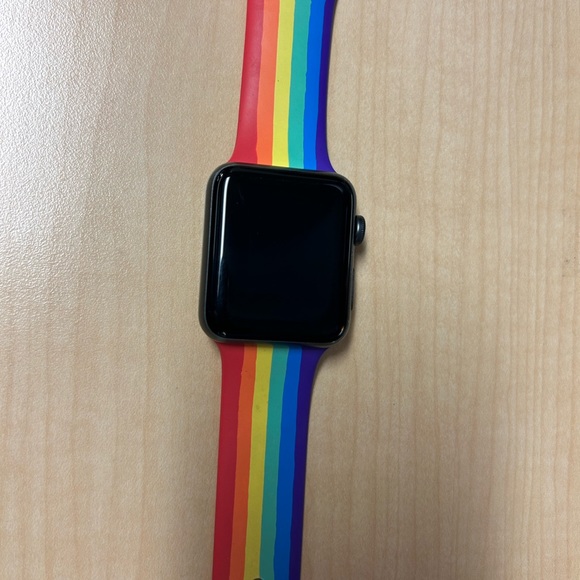 Apple Watch Series 2 - Perfect Condition - Picture 1 of 1